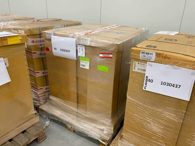 Fujitsu aoyg30kata inverter buiten unit (2x) - afbeelding 2 van  4