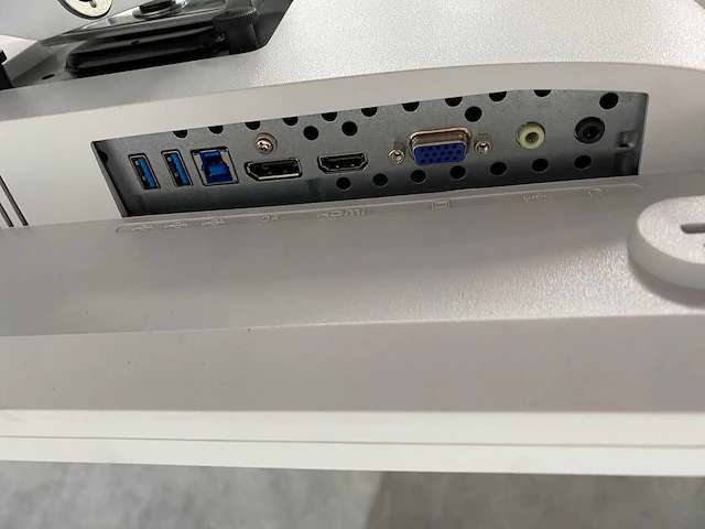 Fujitsu dy24-9t - 24" lcd monitoren met ergotron dubbele monitorarm - afbeelding 4 van  15