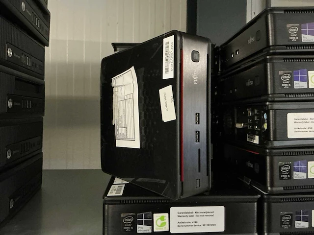 Fujitsu esprimo q920 usdt desktop (27x) - afbeelding 1 van  3