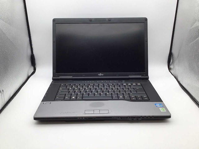 Fujitsu lifebook e572 laptop - afbeelding 2 van  9