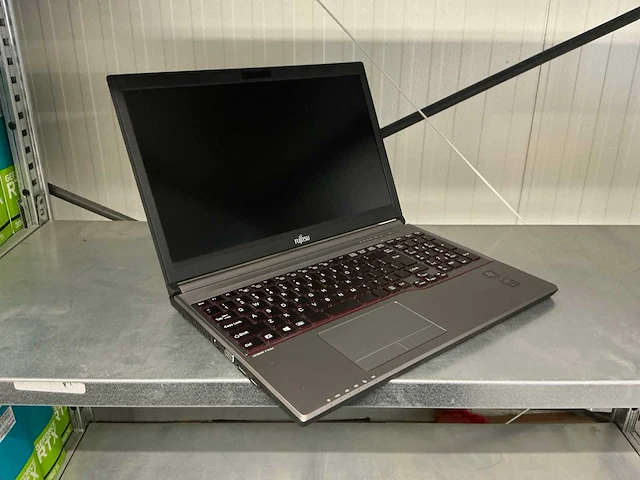 Fujitsu lifebook e754 laptop (3x) - afbeelding 1 van  5