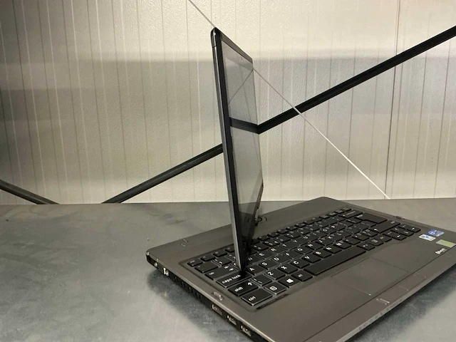 Fujitsu lifebook t902 laptop (5x) - afbeelding 4 van  5