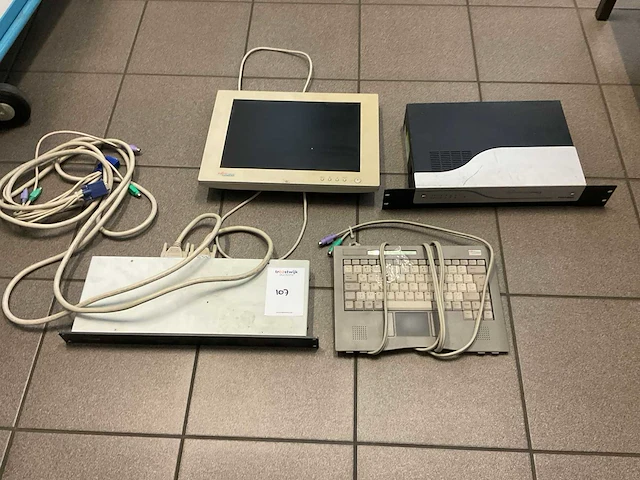 Fujitsu / siemens plc apparatuur (4x) - afbeelding 1 van  8