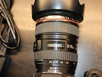 Full-frame spiegelreflexcamera canon eos 6d met een canon ef 24-105mm f/4l is usm lens met accu en lader in... - afbeelding 6 van  7