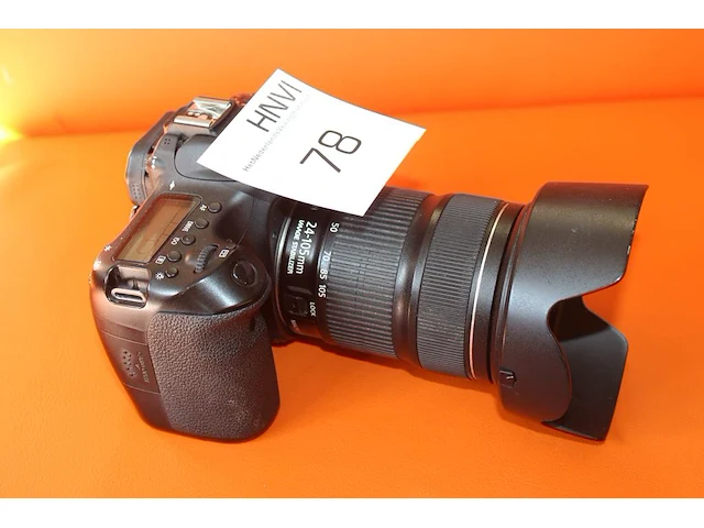 Full-frame spiegelreflexcamera canon eos 70d dslr met een zoomlens canon ef-s 24-105mm. met accu. - afbeelding 2 van  3