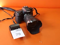 Full-frame spiegelreflexcamera canon eos 70d dslr met een zoomlens canon ef-s 24-105mm. met accu's en lader. - afbeelding 1 van  3