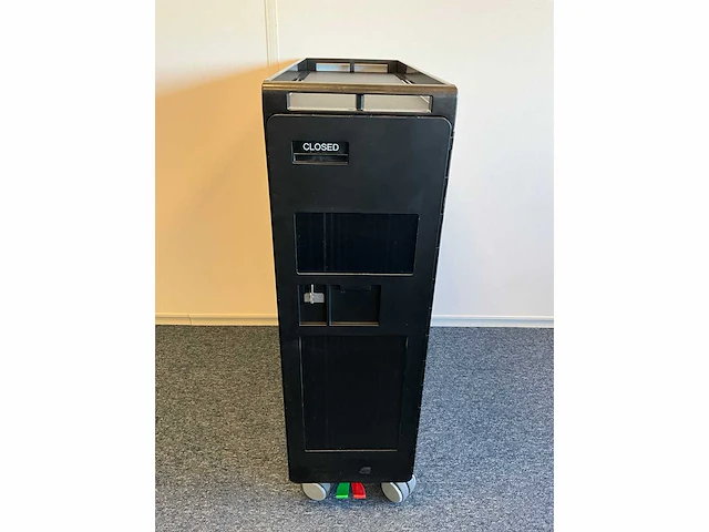 Full size vliegtuig trolley (10x) - afbeelding 6 van  10