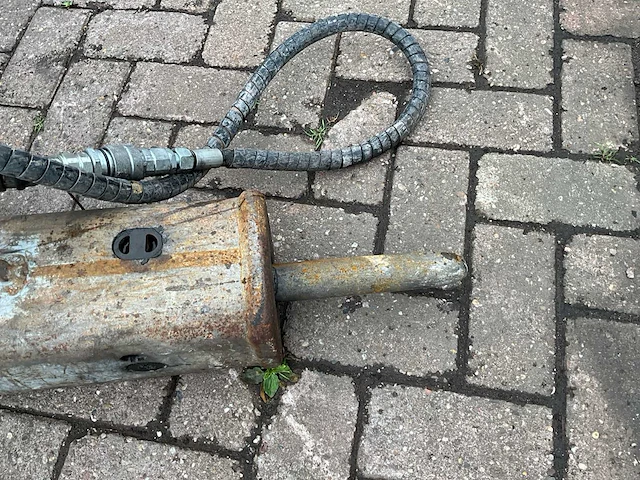 Furukawa fx2 hydraulische sloophamer cw05 - afbeelding 8 van  8
