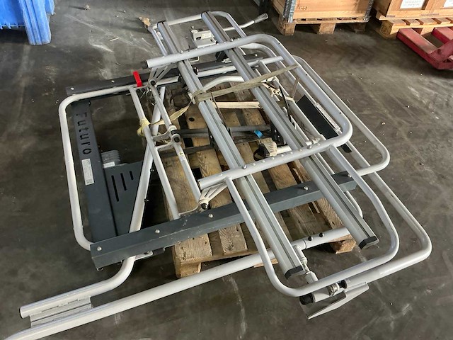 Futuro elektrische camper fietsendrager - afbeelding 6 van  13