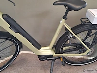 Fuzed elektrische damesfiets | model b7+ | kleur soft gold matt | maat 54 - afbeelding 12 van  18