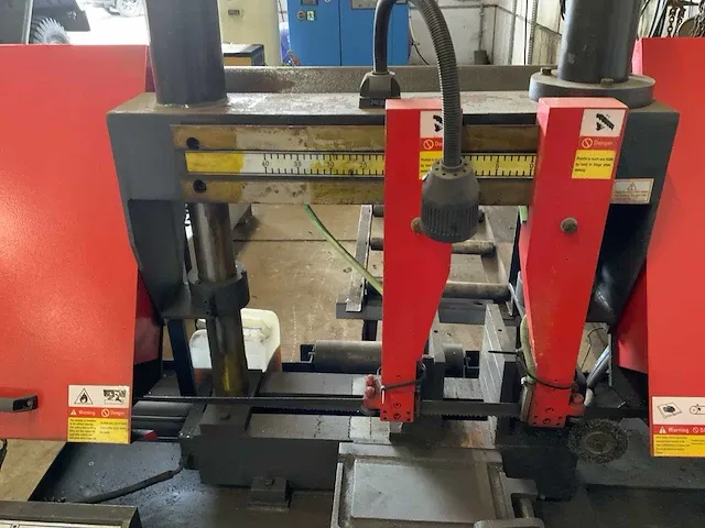 G4235 bandzaagmachine - afbeelding 3 van  8