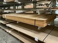 Gaatjesboard (55x)