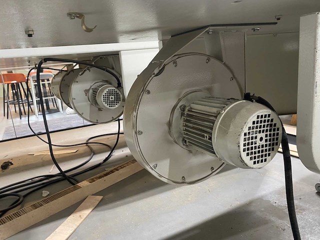 Gabbiani - 2005 - galaxy 85 - platen opdeelzaagmachine - afbeelding 20 van  27