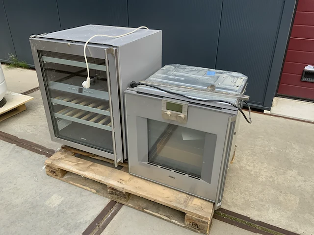 Gaggenau - rw 404 wijnkoeler en bo 250/251 oven - afbeelding 1 van  15