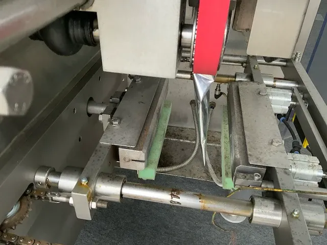 Gainsborough gv2k2 vertical form fill and seal machine - afbeelding 5 van  24