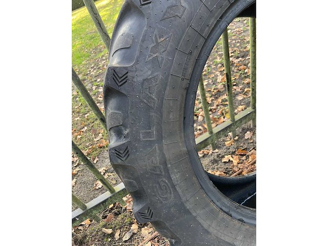 Galaxy 280/85r24 tractorband (2x) - afbeelding 6 van  6