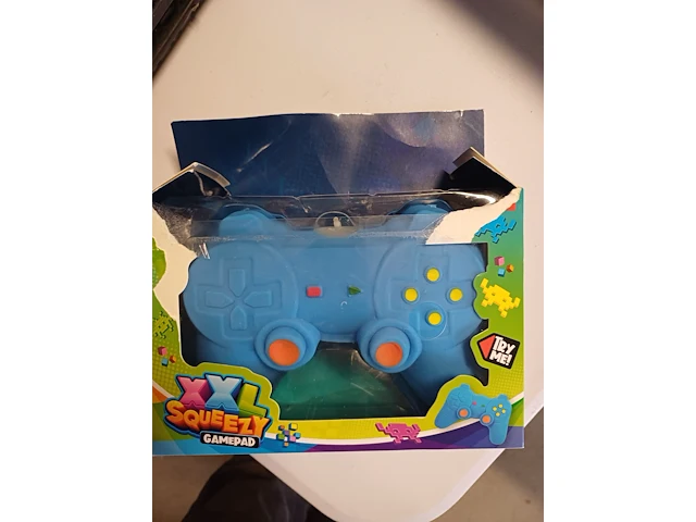 Game pad sqeeuze blauw verpakking b keus - afbeelding 1 van  3
