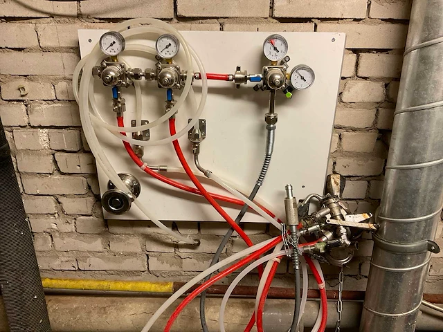 Gamko bkg2 50/54 tapinstallatie met fustinrichting - afbeelding 2 van  11