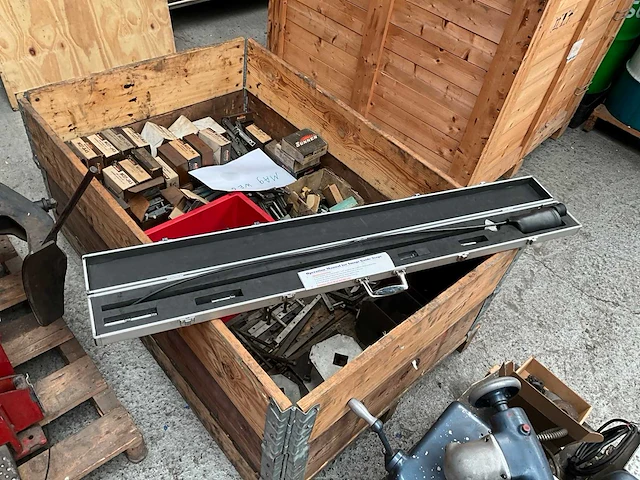 Garage-inventaris machines / gereedschappen - afbeelding 10 van  27