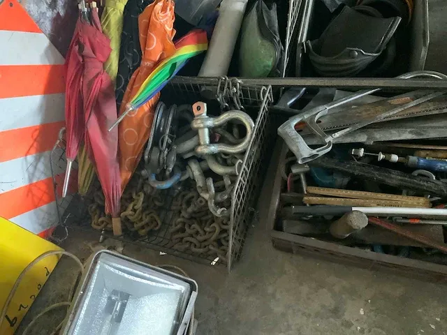 Garage inventaris - afbeelding 12 van  13