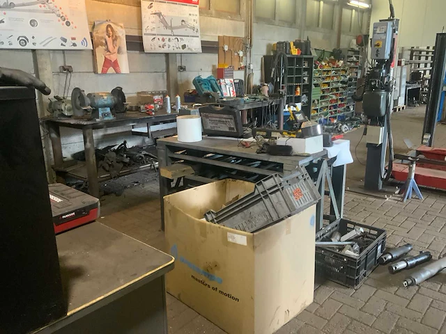 Garage inventaris - afbeelding 1 van  42