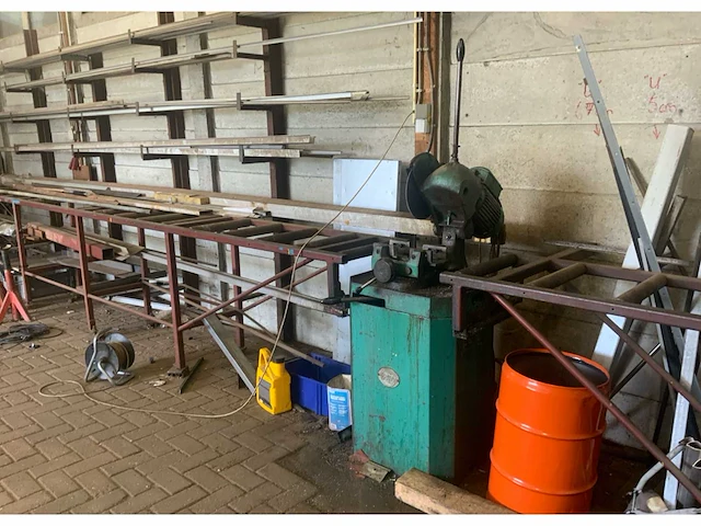 Garage inventaris - afbeelding 41 van  48