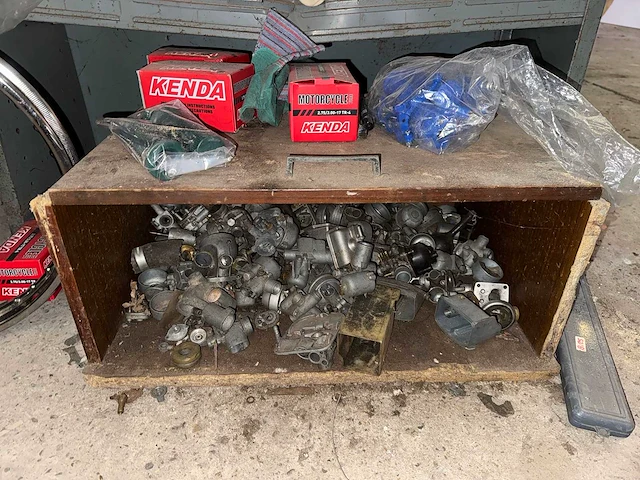 Garage magazijn voorraad & gereedschap - afbeelding 6 van  50