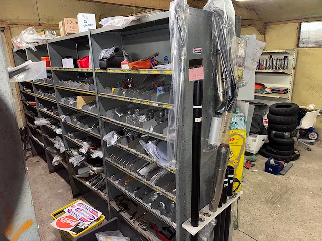 Garage magazijn voorraad & gereedschap - afbeelding 7 van  50
