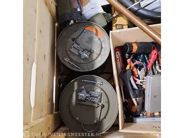 Garageinventaris en gereedschap - afbeelding 3 van  8