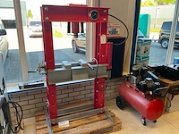 Garagepers - afbeelding 1 van  7