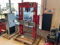Garagepers - afbeelding 2 van  7
