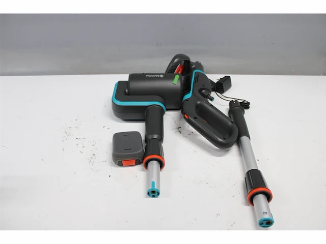 Gardena accu multireiniger aquabrush patio 18v p4a gebruiksklare set - afbeelding 3 van  4