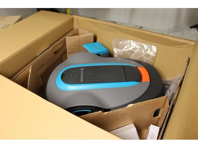 Gardena robotmaaier smart rvrf pymz. - afbeelding 1 van  2