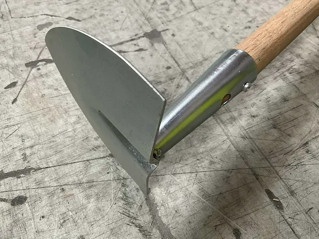 Gardenline talen tools schoffel met punt en steel van 140 cm (70x) - afbeelding 4 van  5