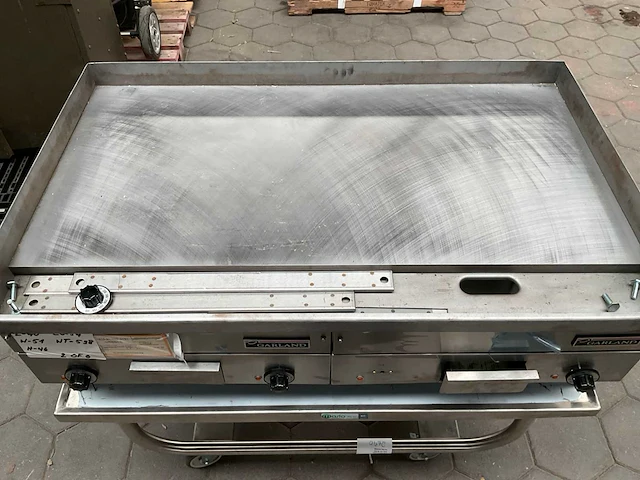 Garland e24-48g grill- en bakplaat - afbeelding 5 van  7