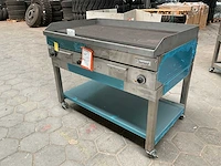 Garland e24-48g grill- en bakplaat - afbeelding 1 van  10