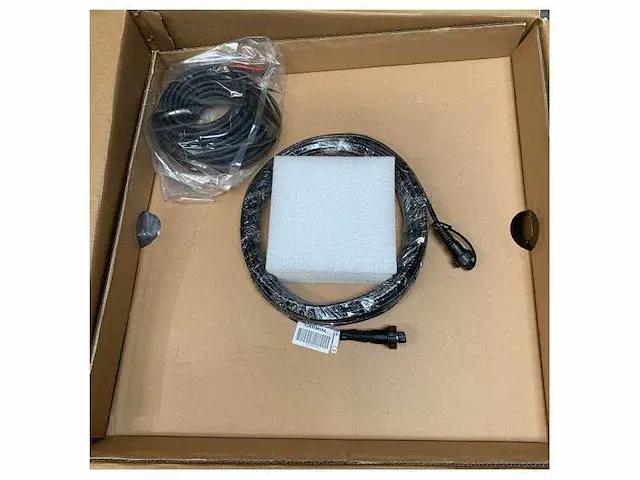 Garmin gmr fantom 18 18 inch digital marine radar - 010-01706-00 - afbeelding 4 van  6