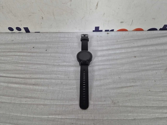Garmin vivoactive 4s - smartwatch met gps tracker - 40mm - afbeelding 3 van  3
