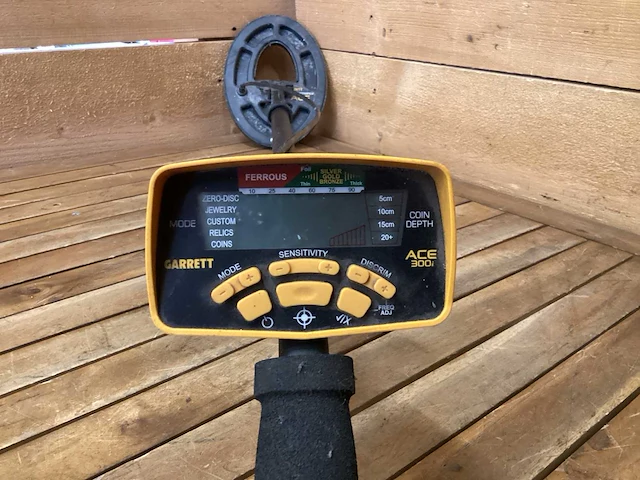Garrett ace 300i metaaldetector - afbeelding 4 van  5