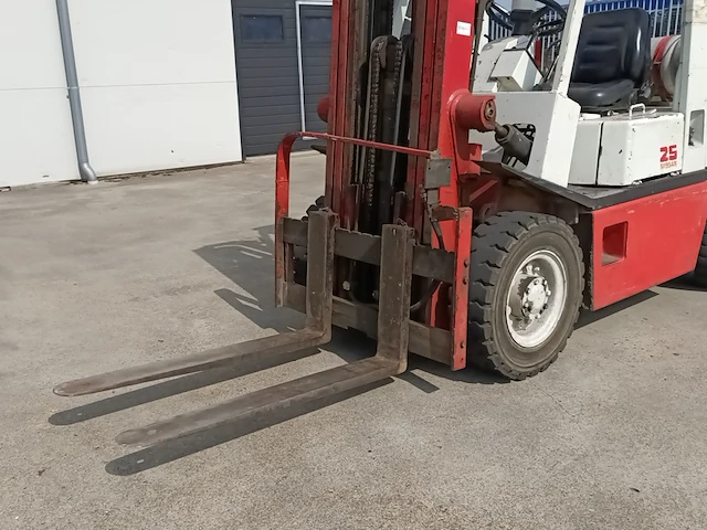 Gas heftruck, nissan, ph02a5u 2.5t - afbeelding 7 van  31