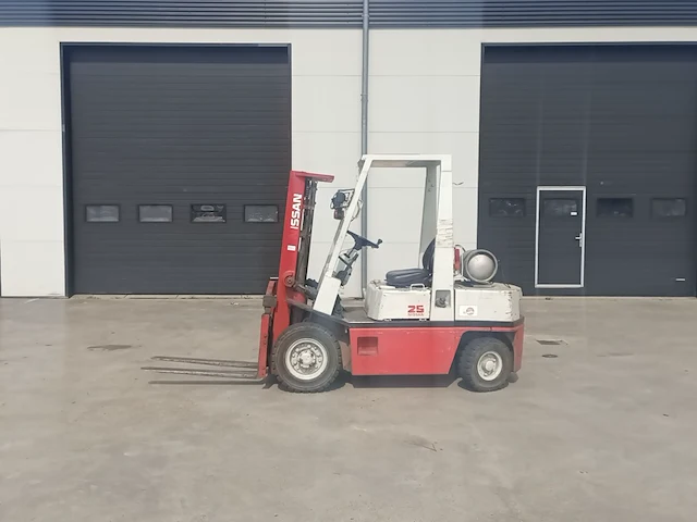 Gas heftruck, nissan, ph02a5u 2.5t - afbeelding 1 van  31