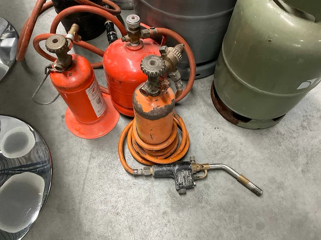 Gasbranders en flessen - afbeelding 5 van  7