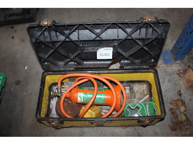 Gasbranderset in koffer. - afbeelding 1 van  2
