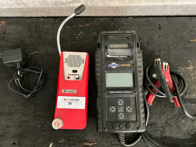 Gasdetector en accu tester - afbeelding 2 van  9