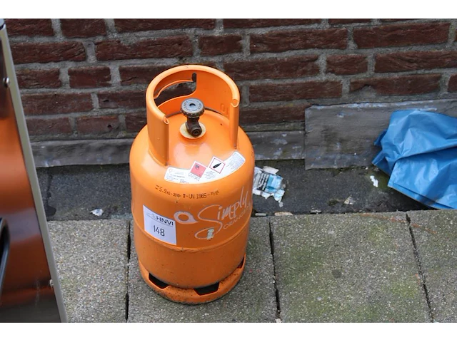Gasfles 5 kg met houdbaarheidsdatum 2030. - afbeelding 1 van  2