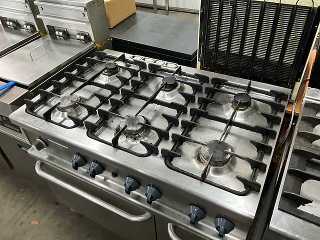 Gasfornuis met oven - afbeelding 3 van  6