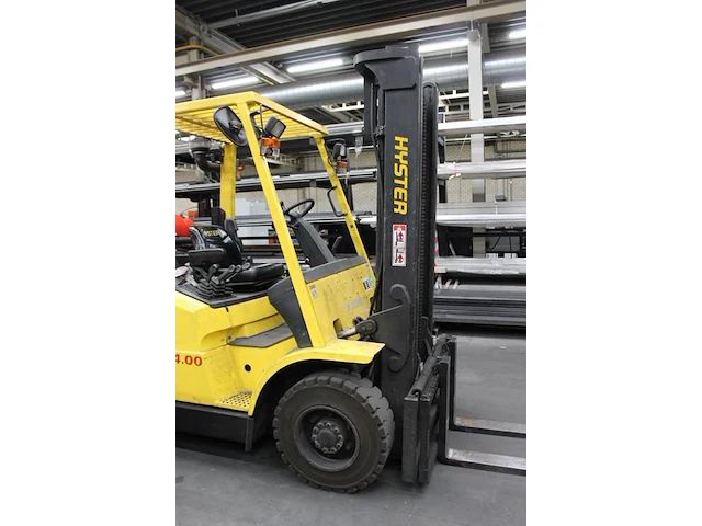 Gasheftruck hyster h4.00xm-5 v.v. sideshift, tweedelige mast en afgelezen urenstand 5827 uur. bouwjaar 2000... - afbeelding 8 van  9
