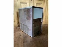 Gastro inox ijsmachine - afbeelding 3 van  6