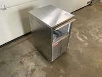 Gastro m ijsblokjesmachine - afbeelding 3 van  4