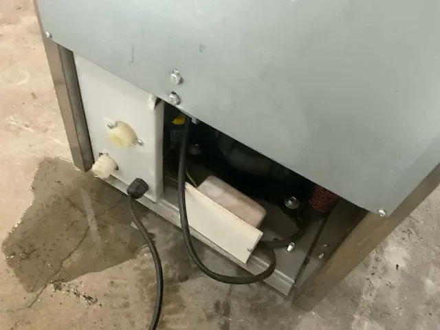 Gastro m ijsblokjesmachine - afbeelding 4 van  4